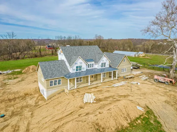 100 Sulwen Ln, Granville, OH 43023