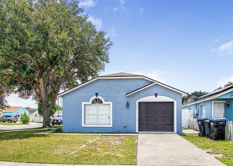 1st image of 992 VISTA PALMA WAY