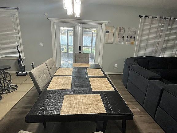 5th image of 2620 Summerglen Ln