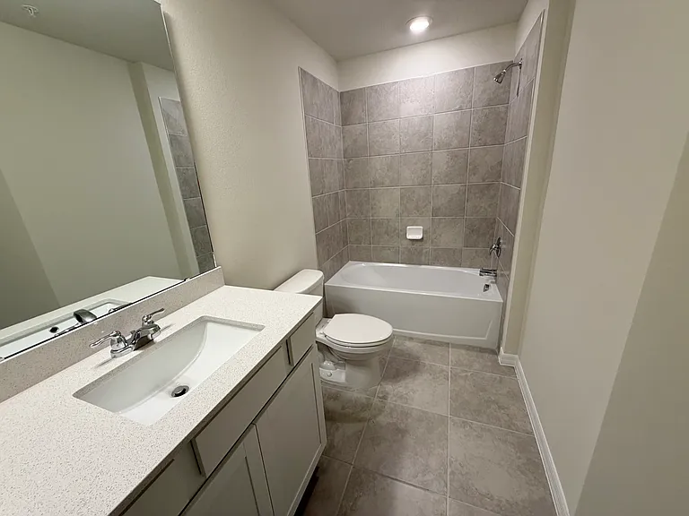 Second-Floor Shared Guest Bathroom