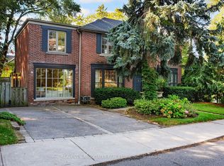 21 Wembley Rd, Toronto, ON M6C 2E8