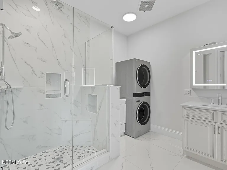 200 Ocean Crest Dr #1111 — Photo 42