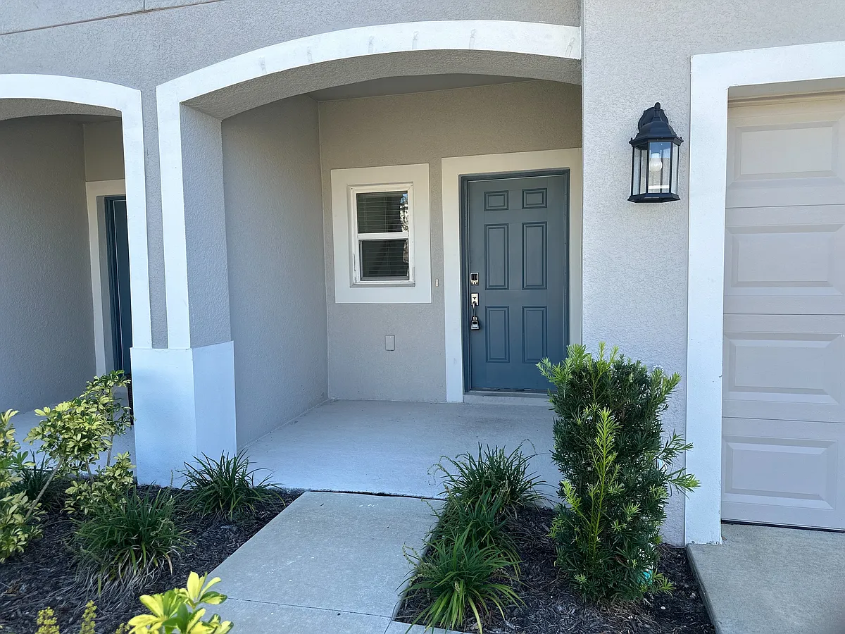 Building Photo - 2408 Paravane Way