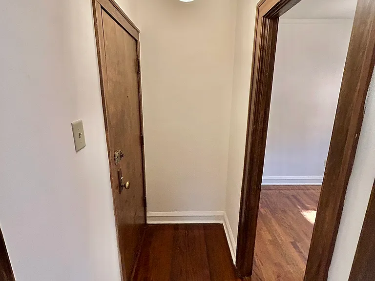 520 W Belden Ave — Photo 48
