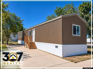 1601 E F 29 St, Torrington, WY 82240