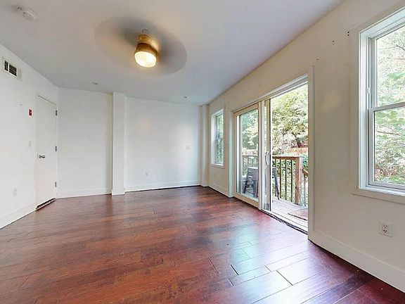 2nd image of 145 W 118th St APT G