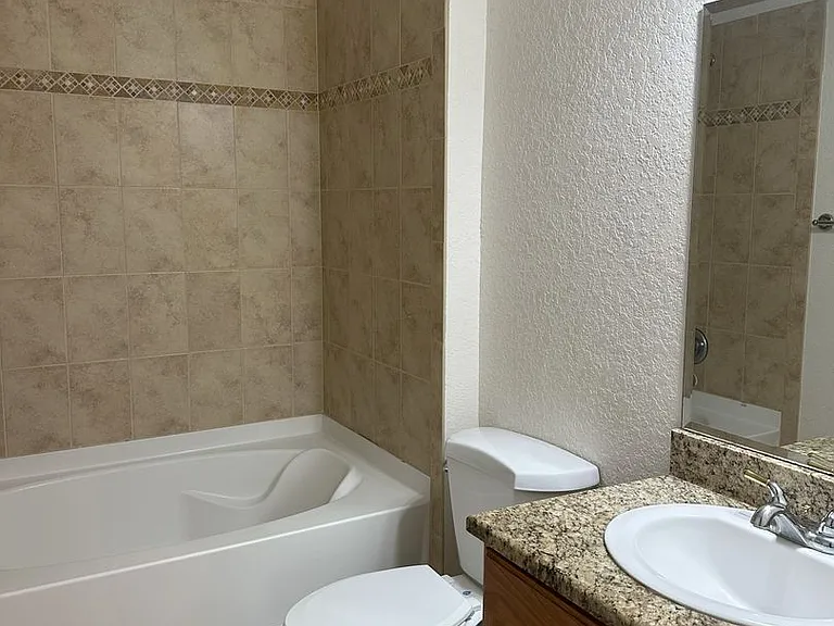 4600 E Moody Blvd #10H — Photo 19
