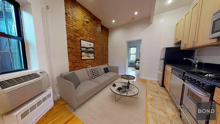 Rented by Bond New York | media 1