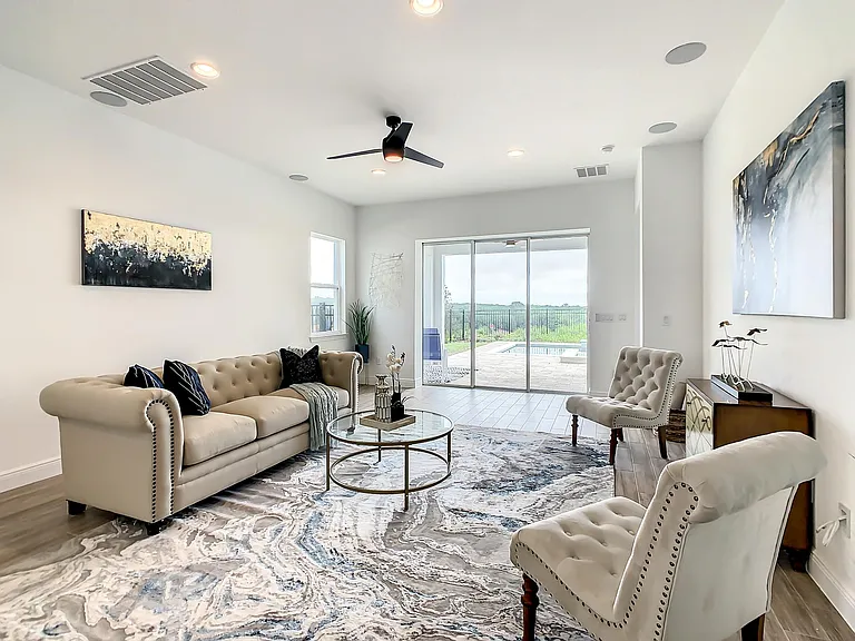 15707 Vetta Dr — Photo 19
