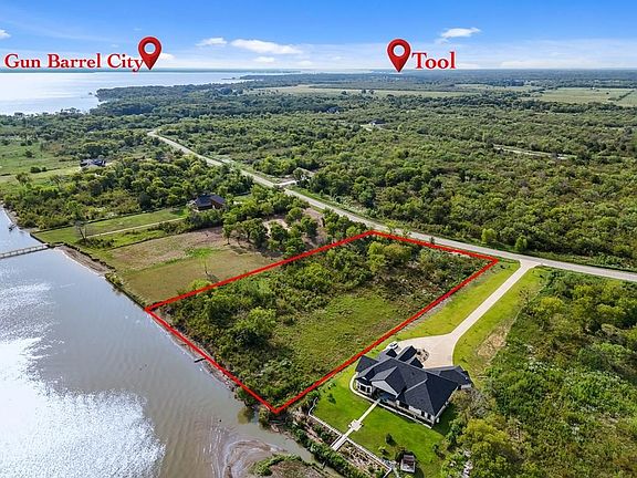 3rd image of 9277 W Shoreline Dr