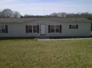1005 Old Newport Hwy, Dandridge, TN 37725