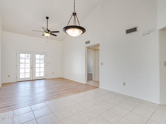 3rd image of 7847 E Roget Dr