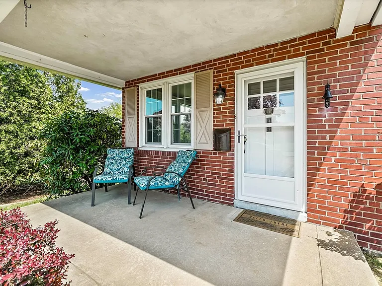 2653 Brierwood Rd — Photo 27