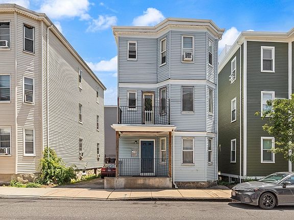 2nd image of 95 Malden St