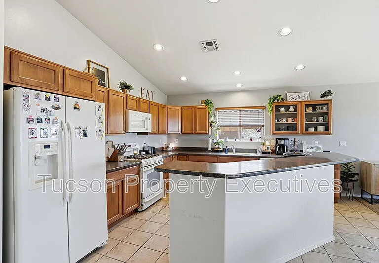 11655 W Stone Hearth St — Photo 13