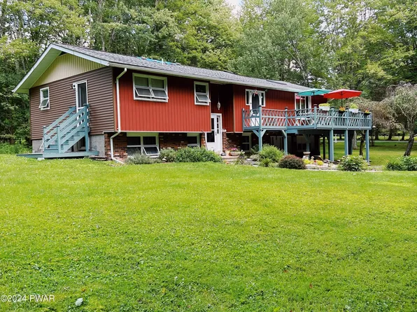 19 Deer Laurel Estates Rd, Lake Ariel, PA 18436