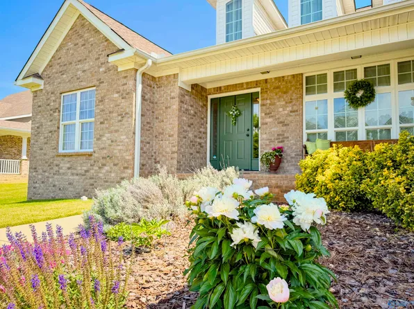 3608 Little Dr SW, Hartselle, AL 35640