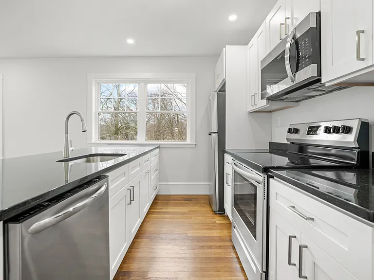 49 Milwood St #1 — Photo 2