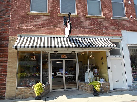 2nd image of 510 1/2 Delaware St