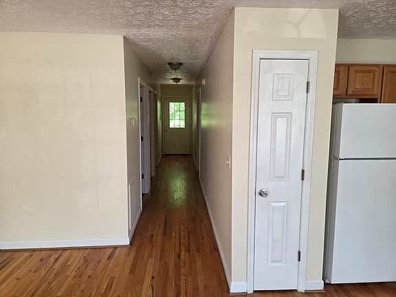 3rd image of 3819 Wayside Rd #A