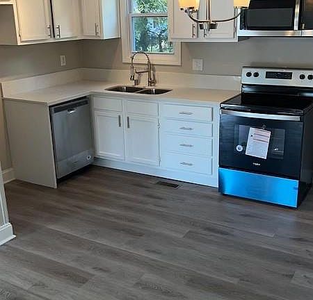 2nd image of 2733 Bullock Ave