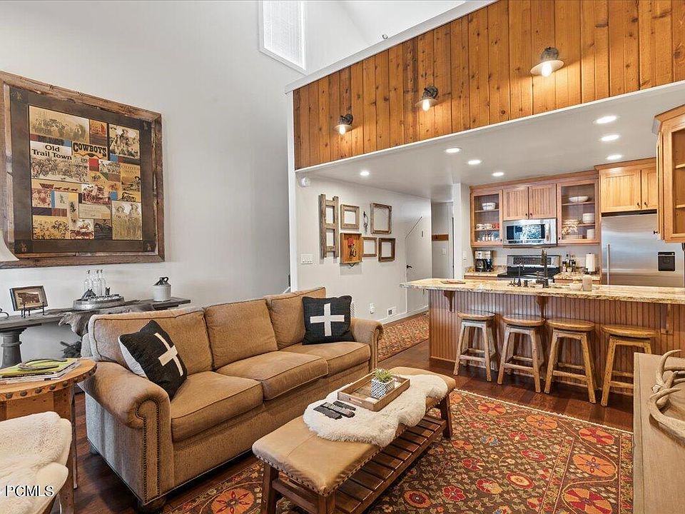 1st image of 1480 Three Kings Dr APT 21