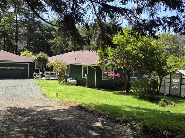 28213 Hunter Creek Hts, Gold Beach, OR 97444