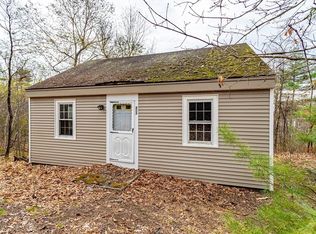 803 Flat Hill Rd, Lunenburg, MA 01462