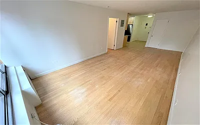 Rented by Manhattan Realty Group