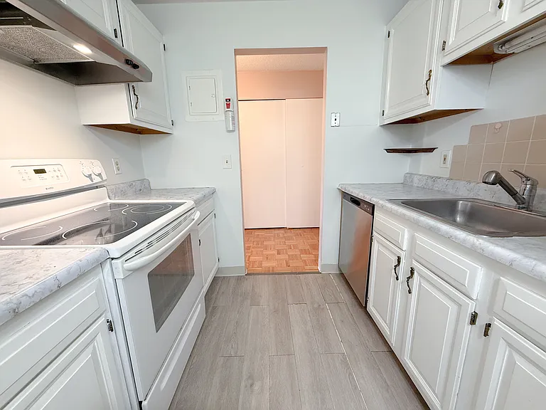 1580 Massachusetts Ave #5G — Photo 9