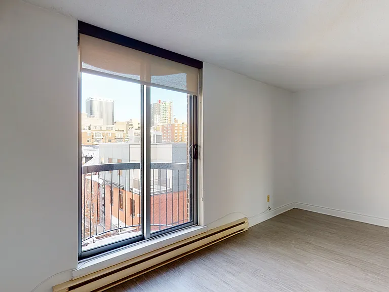 341 Maclaren St — Photo 33