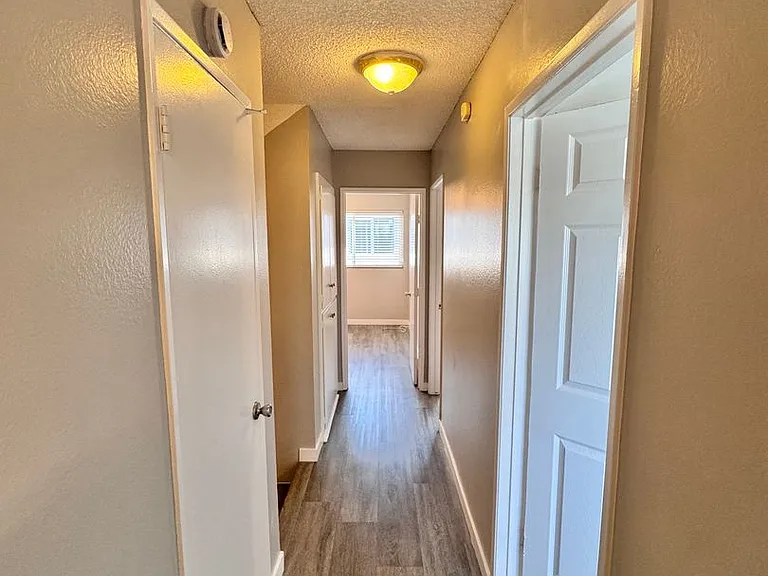 4321 Green Ave — Photo 15