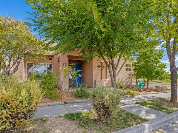 2 Sobradora Dr, Santa Fe, NM 87508