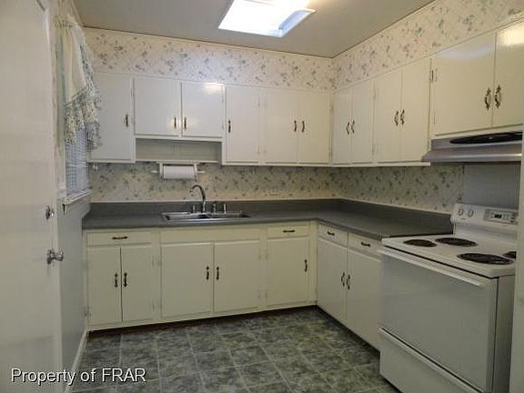 5th image of 1922 Dogwood St