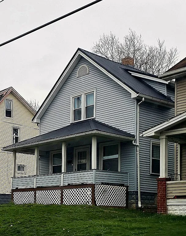 625 Mabel St photo 1