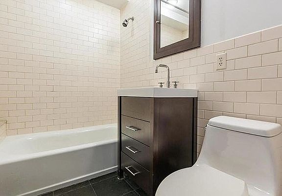 4th image of 327 E 101st St #3W