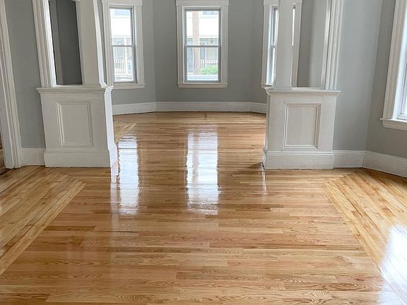 3rd image of 265 Gibson St #1