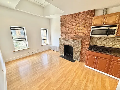 21 Jones St #18 Photo 1