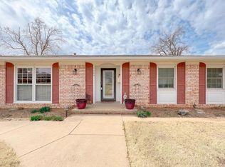 1604 Meadowbrook Dr, Ponca City, OK 74604