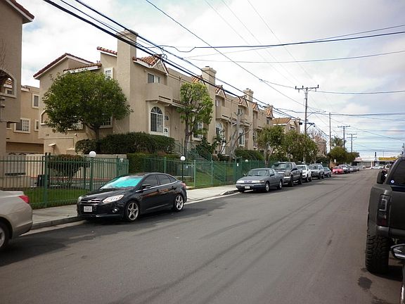 2nd image of 1726 W 147th St APT E