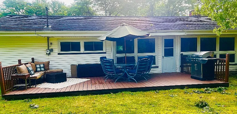 375 Hemingway Dr — Photo 16
