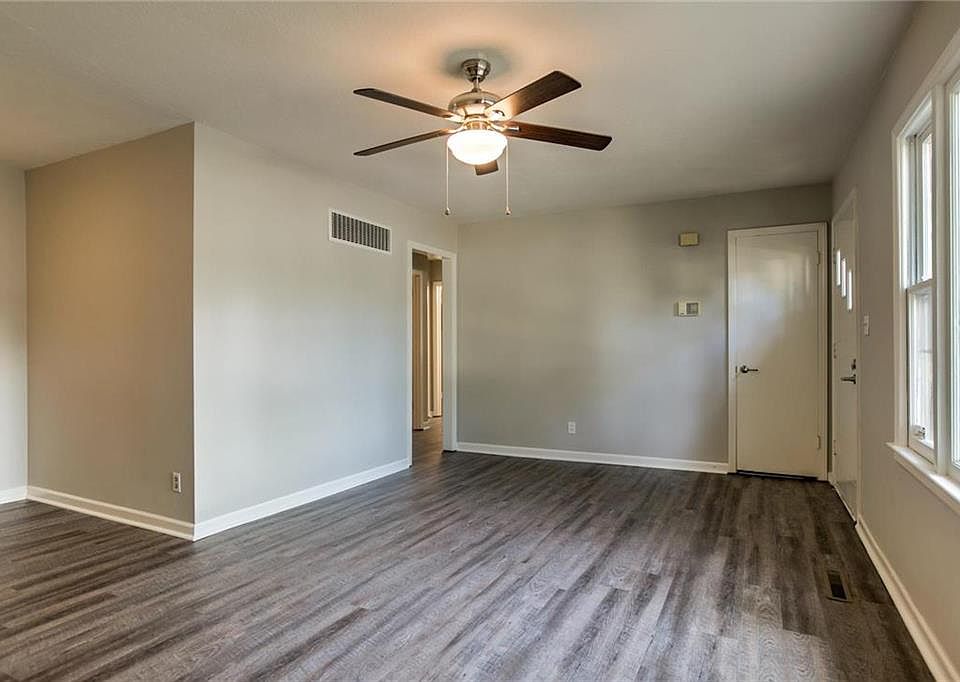 2nd image of 1102 NE 67th Ter