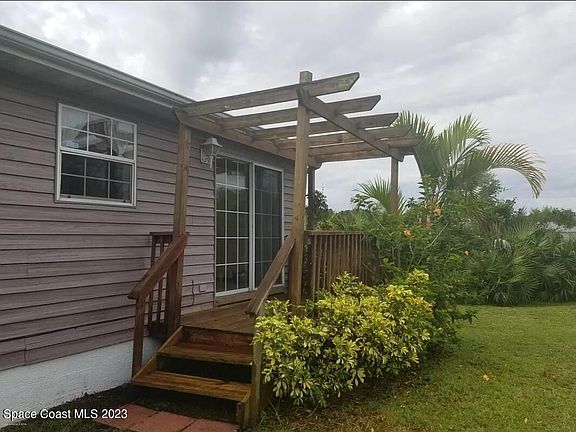 2nd image of 450 Thor Ave SE Unit A