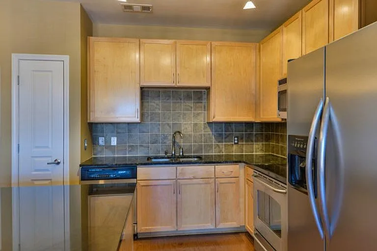 3000 Vanderbilt Pl #443 — Photo 23