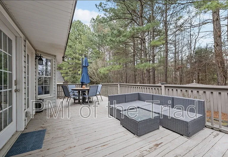 2766 Briaroak Dr — Photo 22