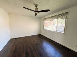 4 May St, Lenox, MA 01240