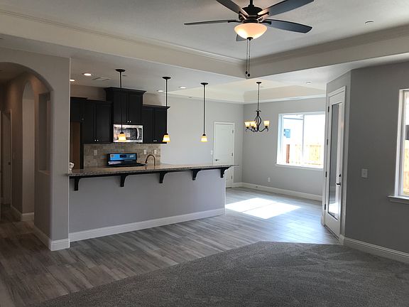 5th image of 380 Joya Dr