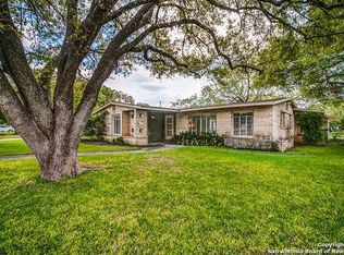 642 Robinhood Pl, San Antonio, TX 78209