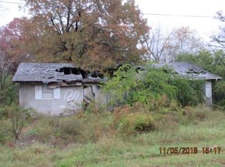 125 N Pike St, Summit, AR 72677