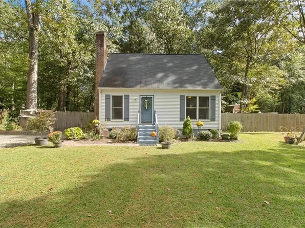 6279 Jones Creek Dr, Gloucester, VA 23061